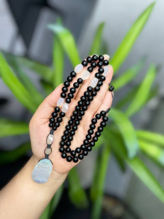 گردنبند سنگ عنصر (فلز)