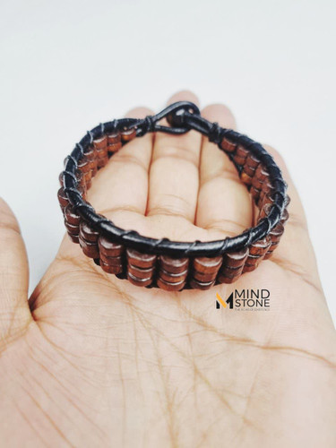 دستبند مردانه چرم و چوب کد ۲۶۹۱